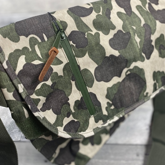Herschel Supply Company Bags Herschel Camo Messenger Bag Tote